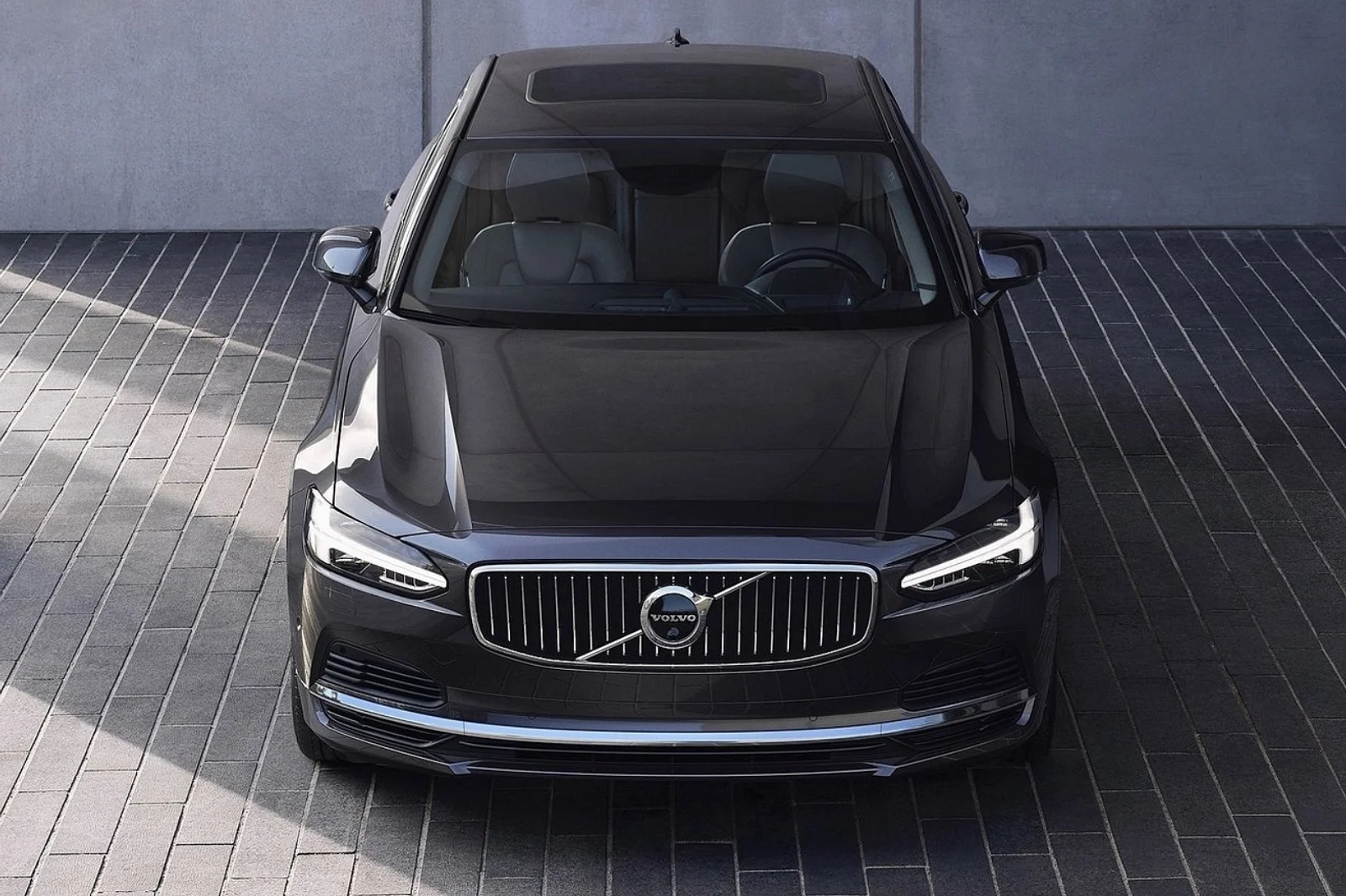 Volvo sắp có sedan chạy điện thay thế S90, có thể đi 500 km trong 1 lần sạc